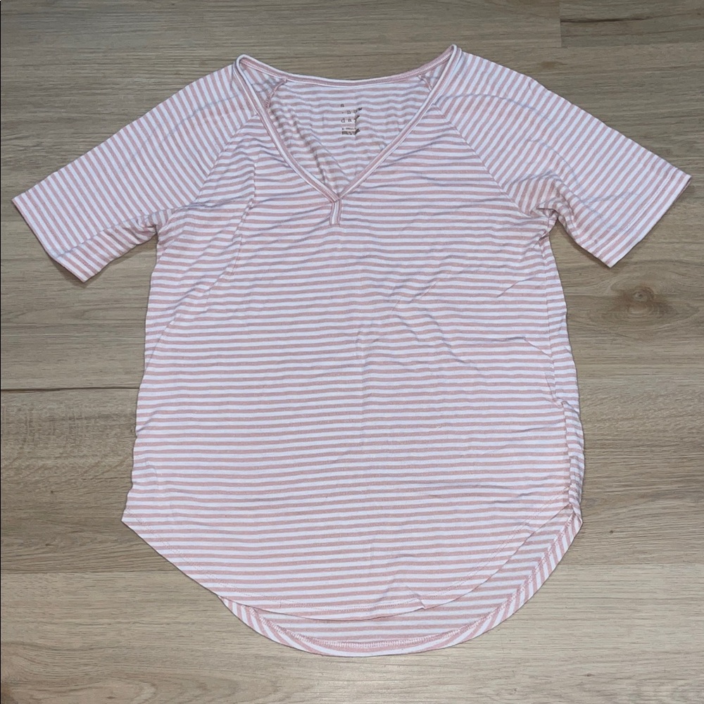 Striped V-Neck Short Sleeve Tee